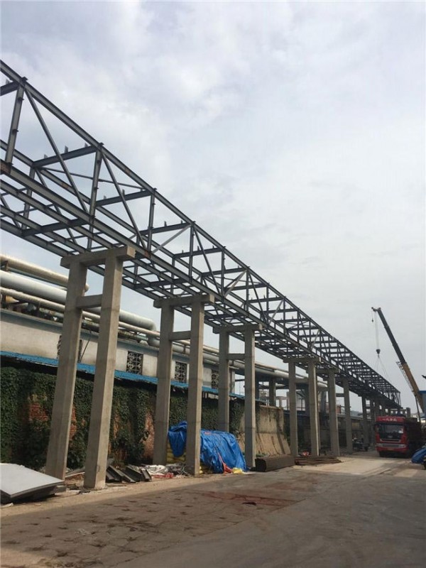 鋼結(jié)構(gòu)